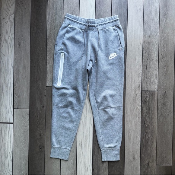 Nike Women Tech Fleece Sweatpants Pants | Size: Small | Good Condition - Picture 1 of 6